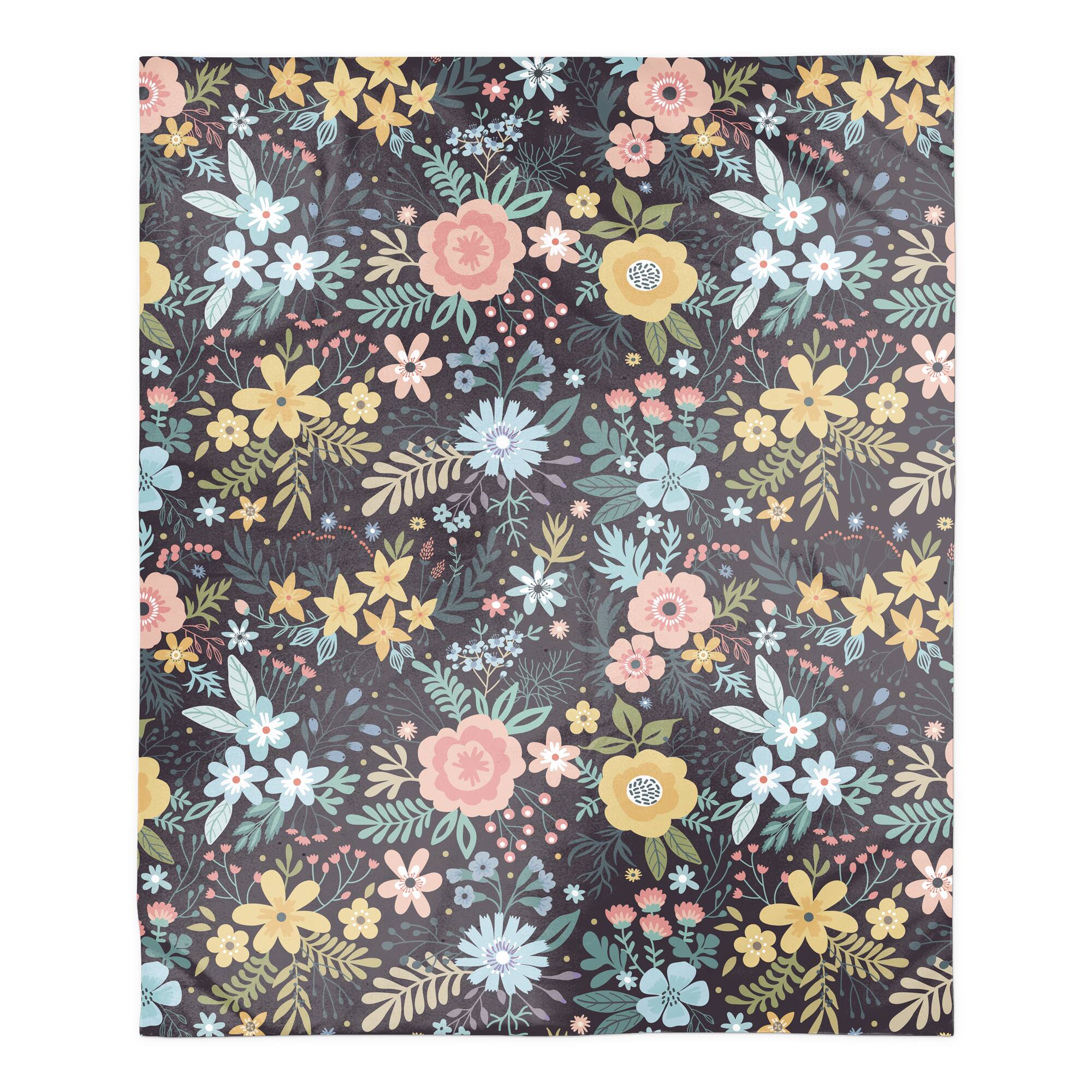 Bright Floral Pattern Fleece Blanket